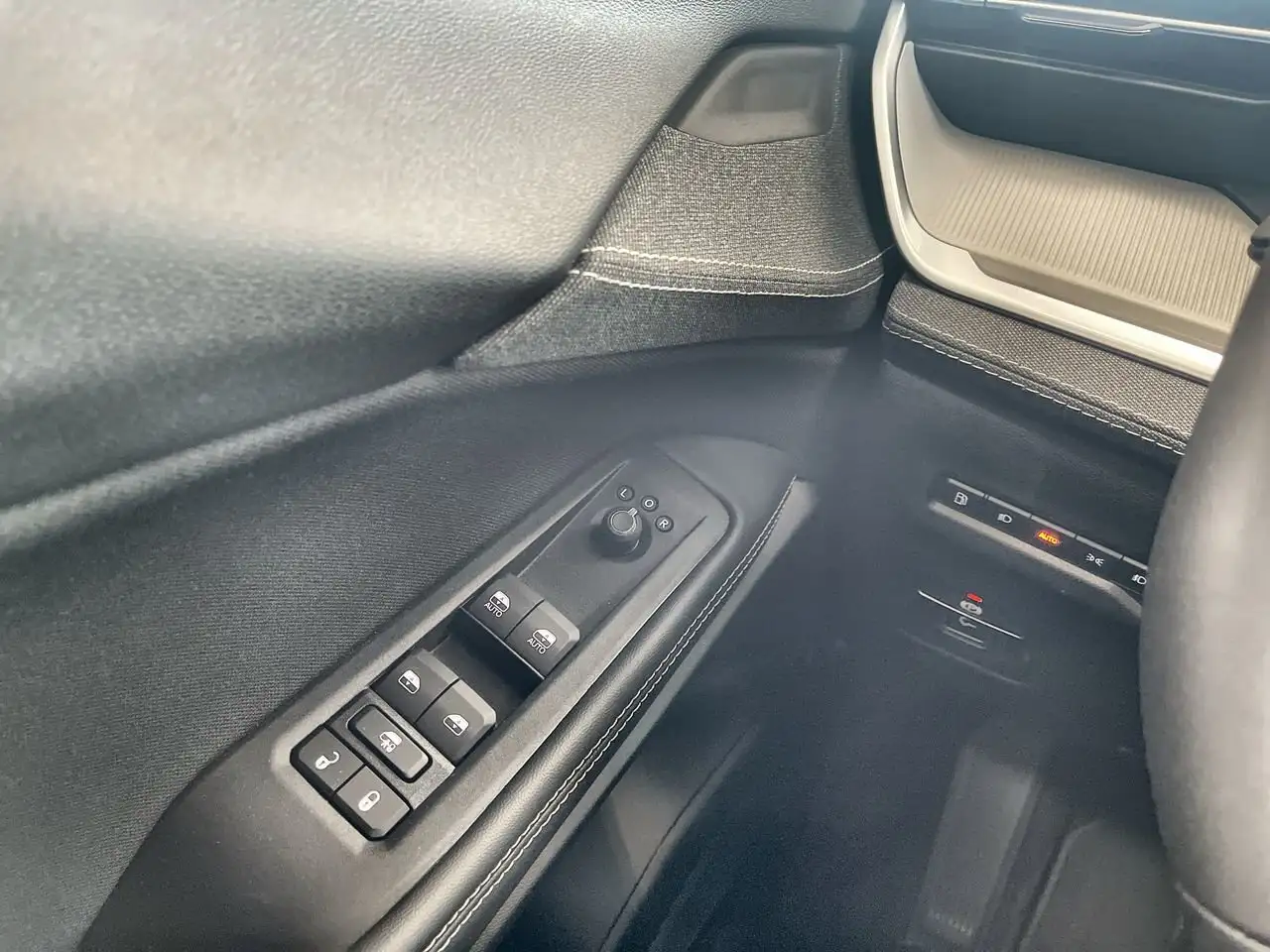Jeep Cherokee снимка Jeep Cherokee