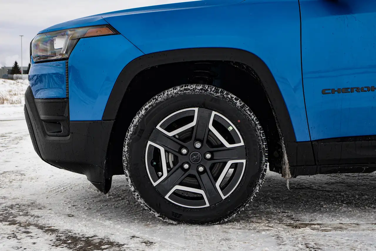 Jeep Cherokee снимка Jeep Cherokee