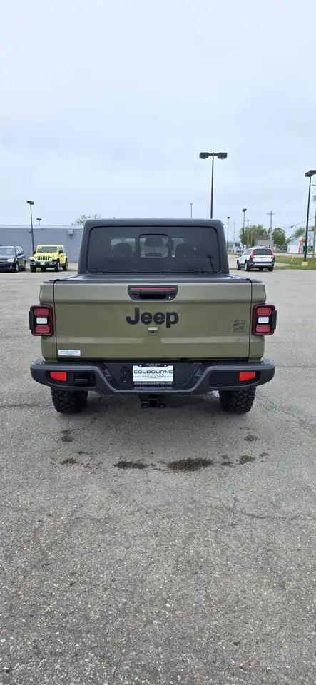 Jeep Gladiator снимка Jeep Gladiator