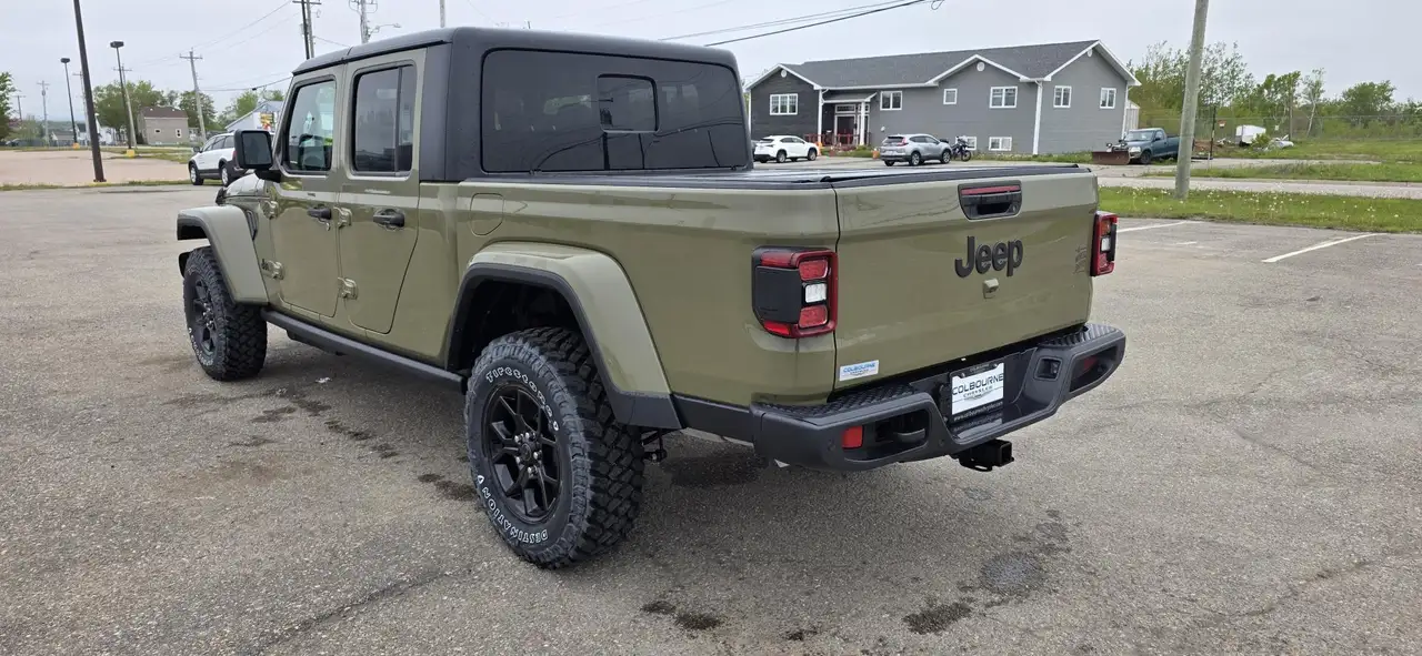Jeep Gladiator снимка Jeep Gladiator