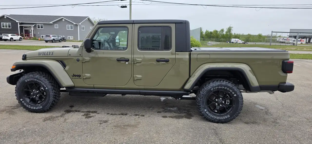 Jeep Gladiator снимка Jeep Gladiator