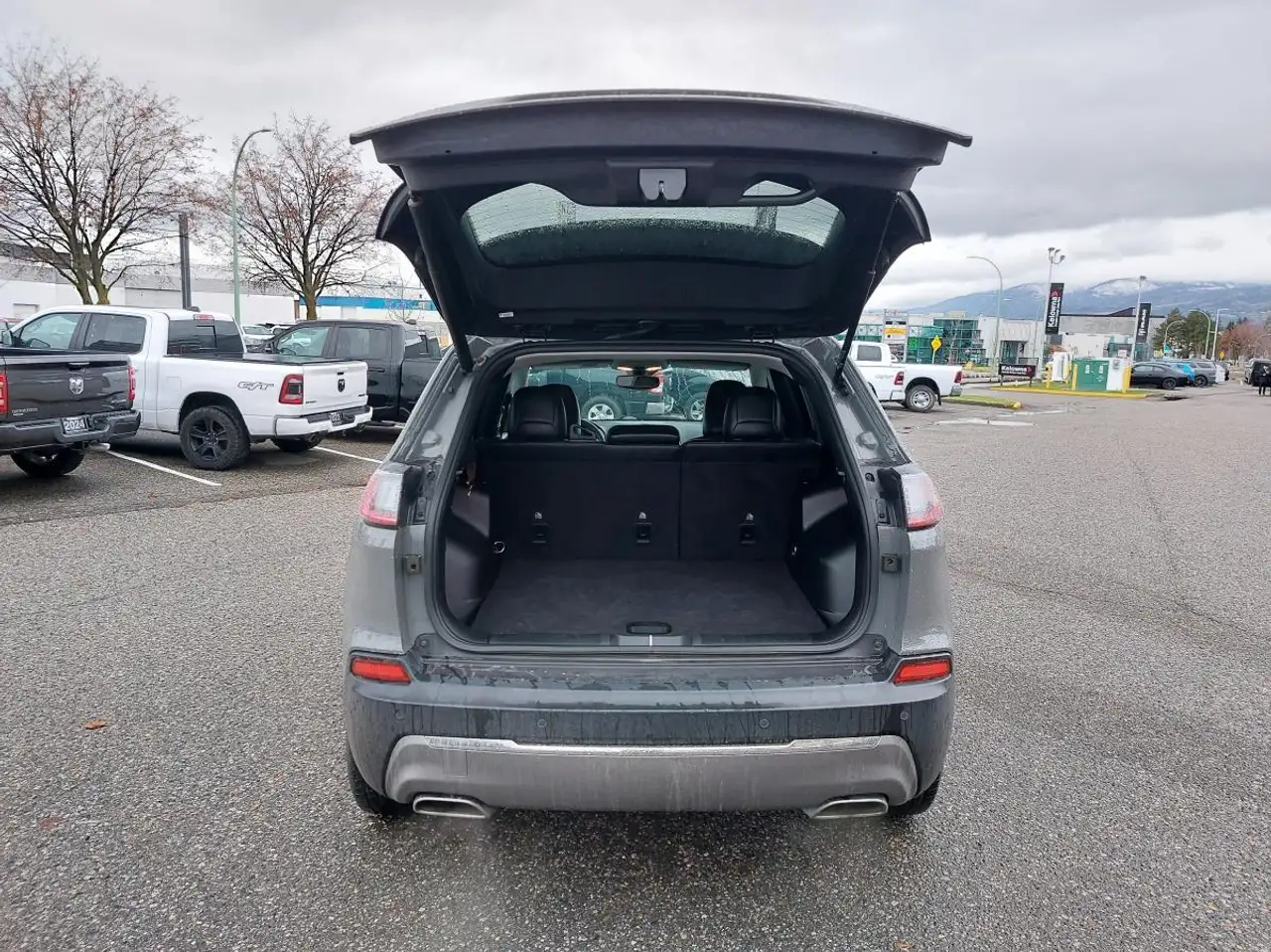 Jeep Cherokee photo Jeep Cherokee