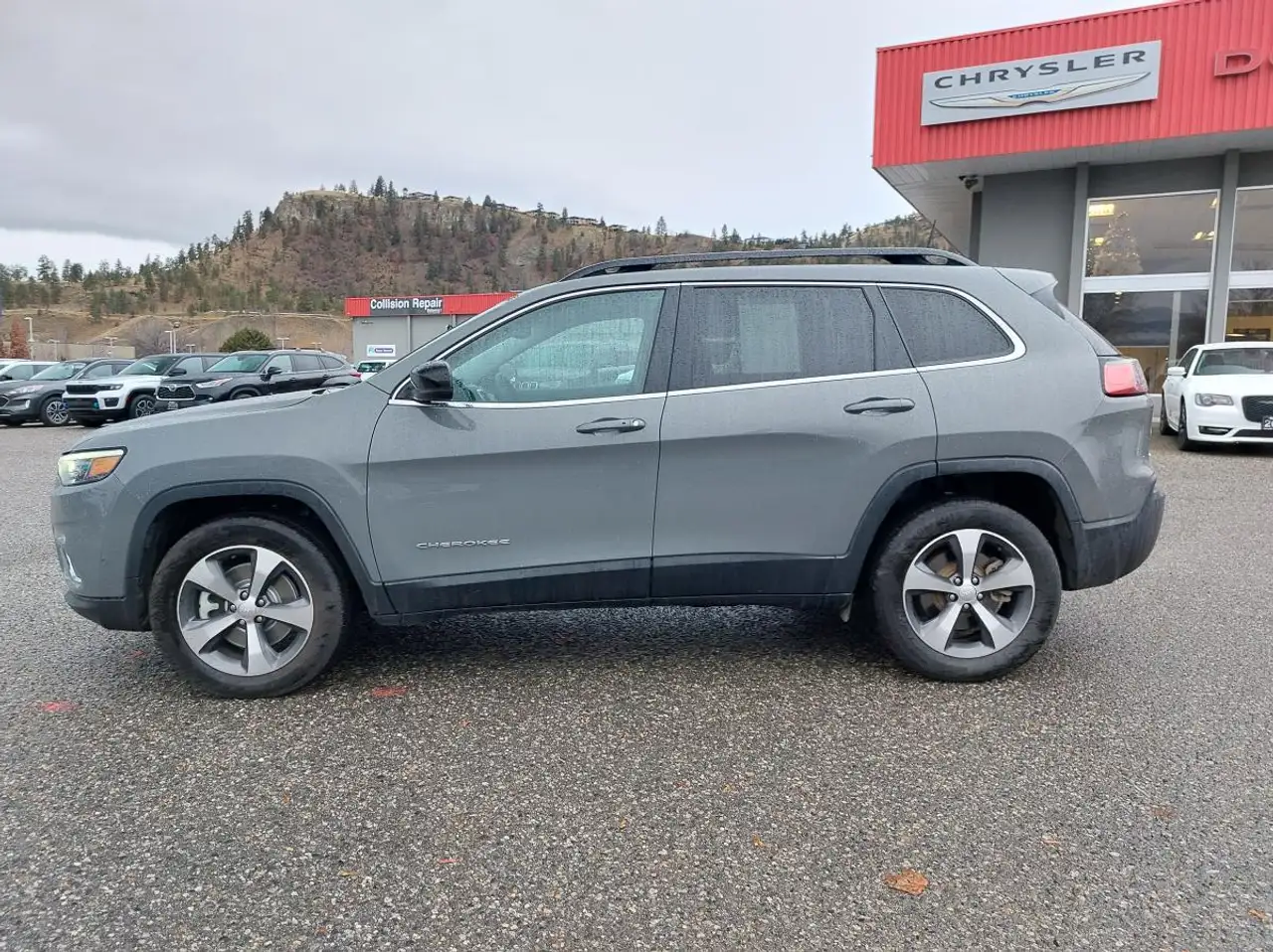 Jeep Cherokee photo Jeep Cherokee