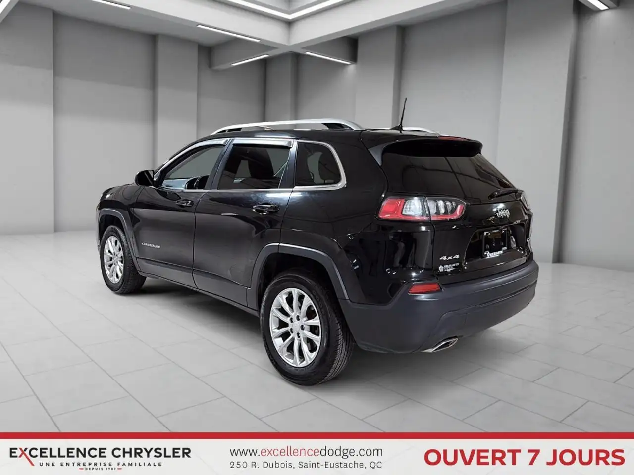 Jeep Cherokee снимка Jeep Cherokee