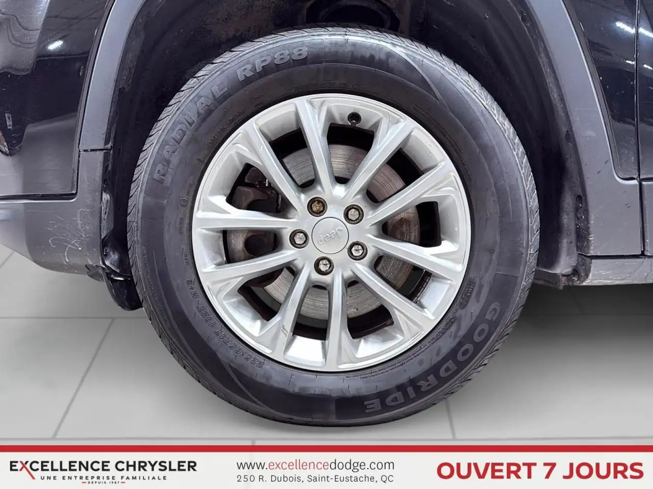 Jeep Cherokee снимка Jeep Cherokee