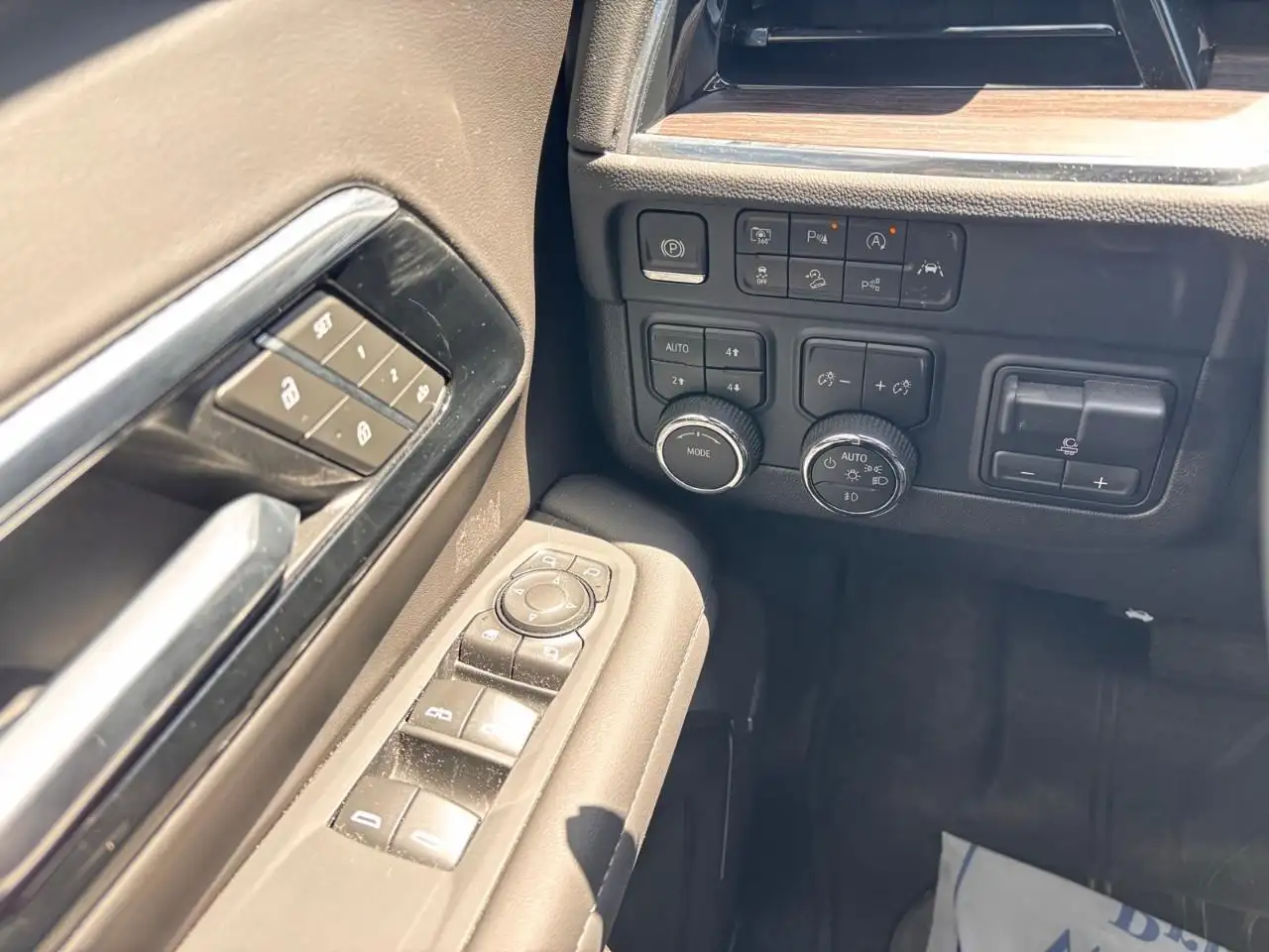 Chevrolet Tahoe снимка Chevrolet Tahoe