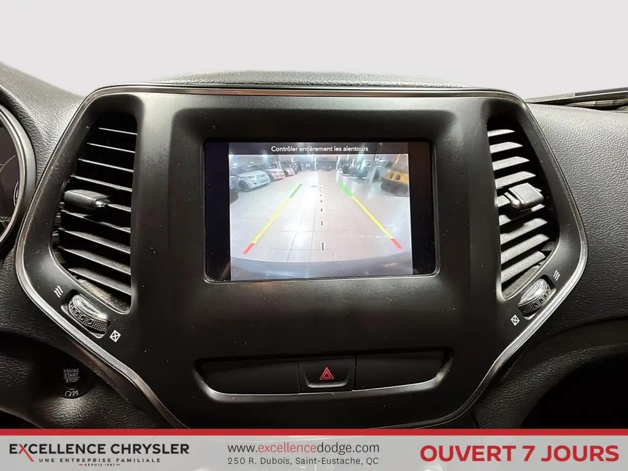 Jeep Cherokee снимка Jeep Cherokee