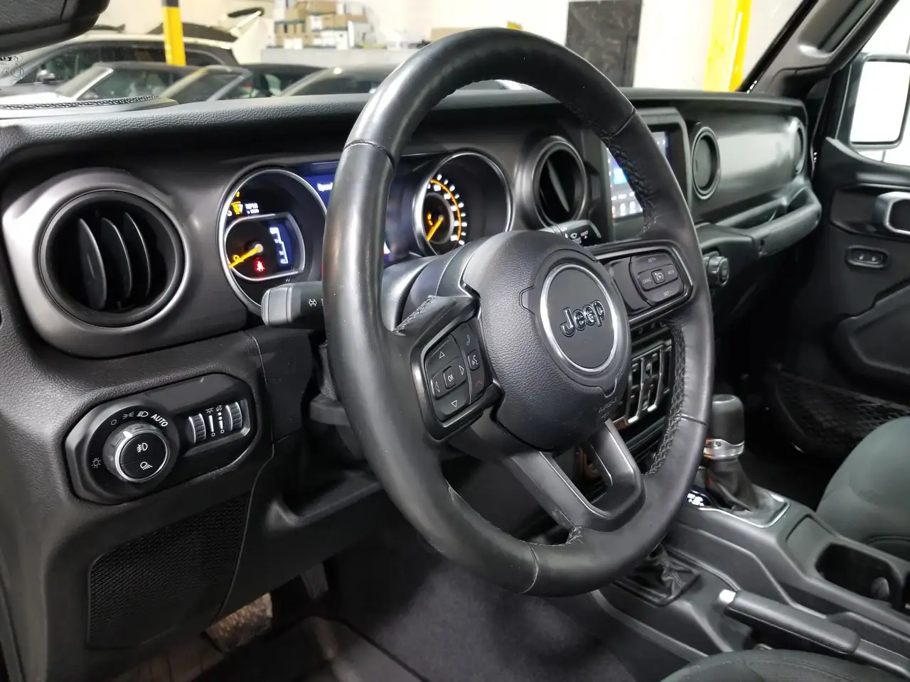 Jeep Gladiator photo Jeep Gladiator