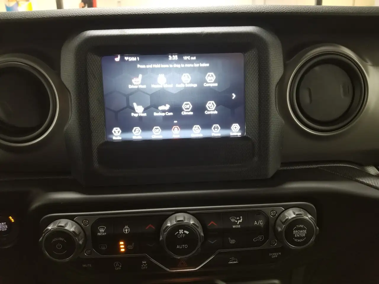 Jeep Gladiator photo Jeep Gladiator