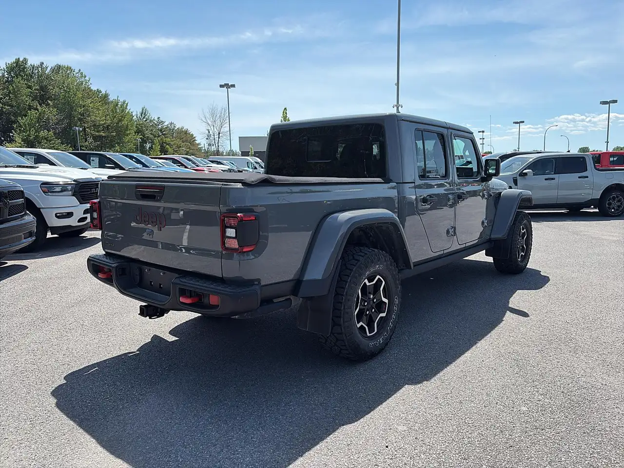 Jeep Gladiator снимка Jeep Gladiator