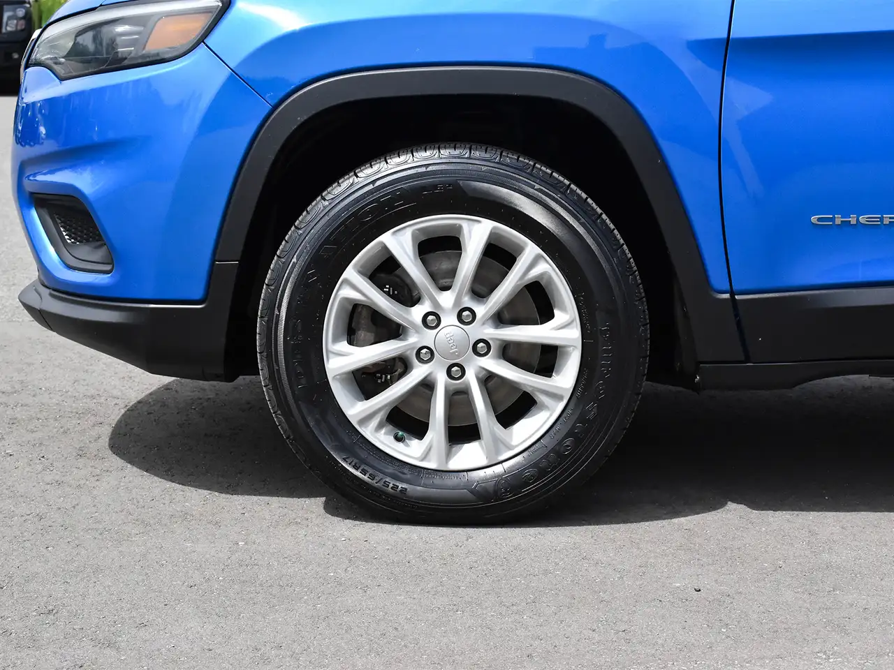 Jeep Cherokee снимка Jeep Cherokee
