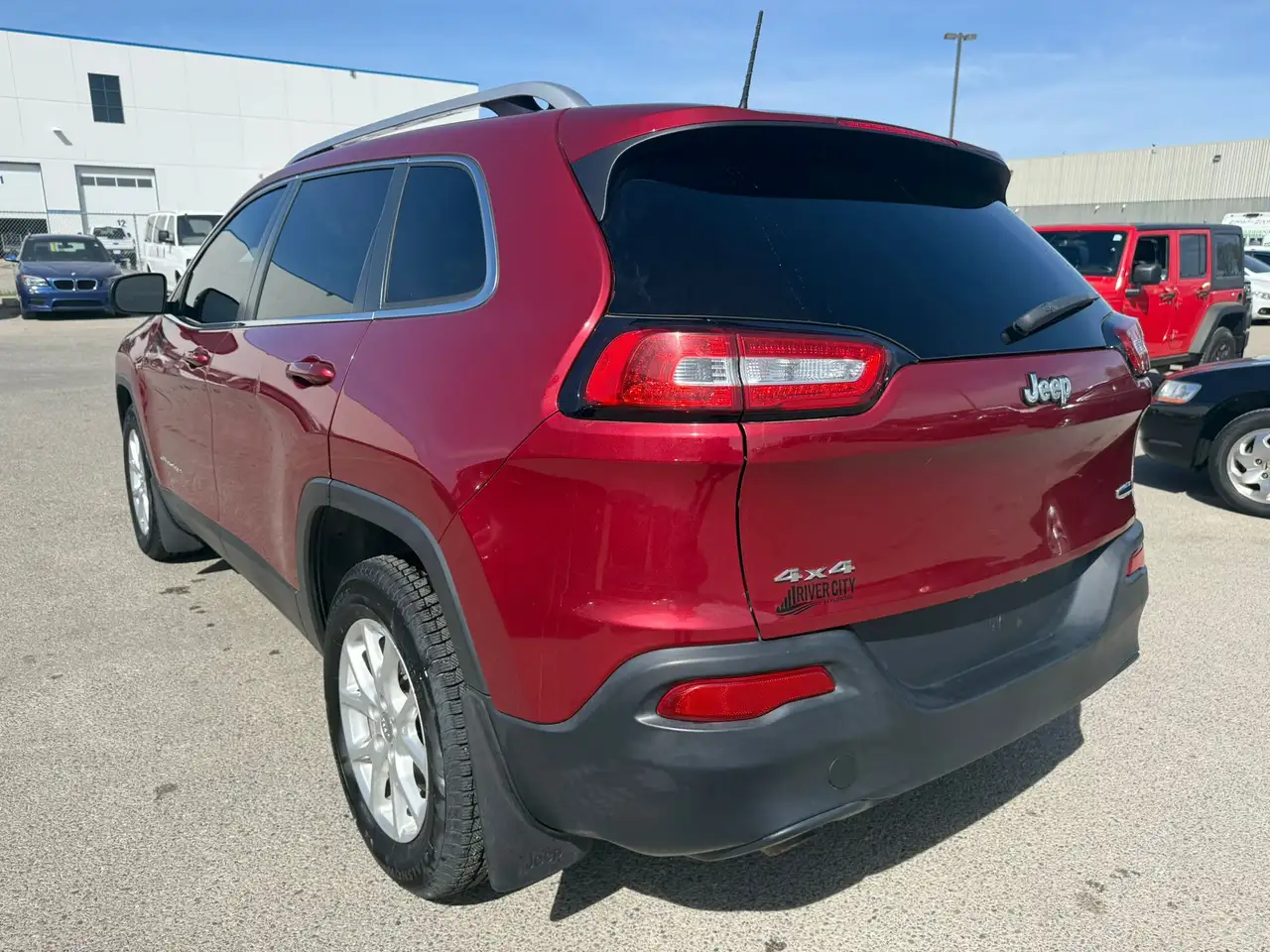 Jeep Cherokee снимка Jeep Cherokee