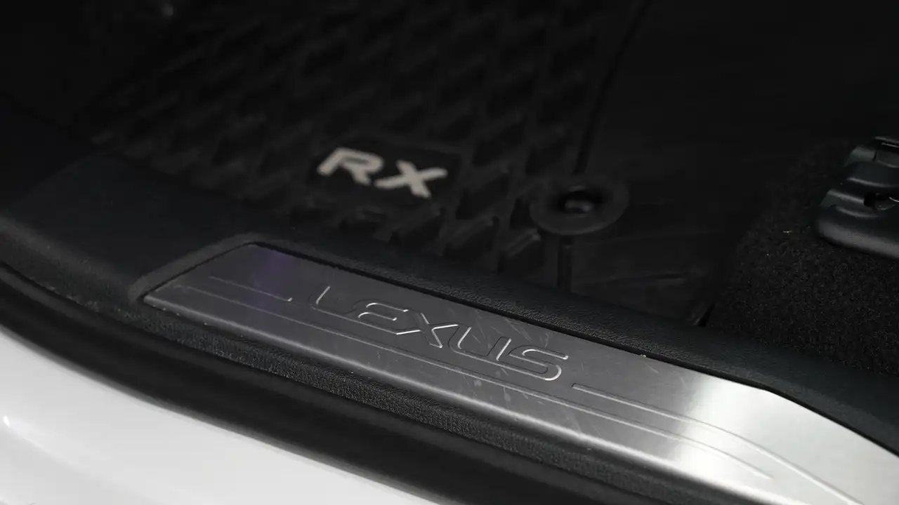 Lexus RX fotografie Lexus RX