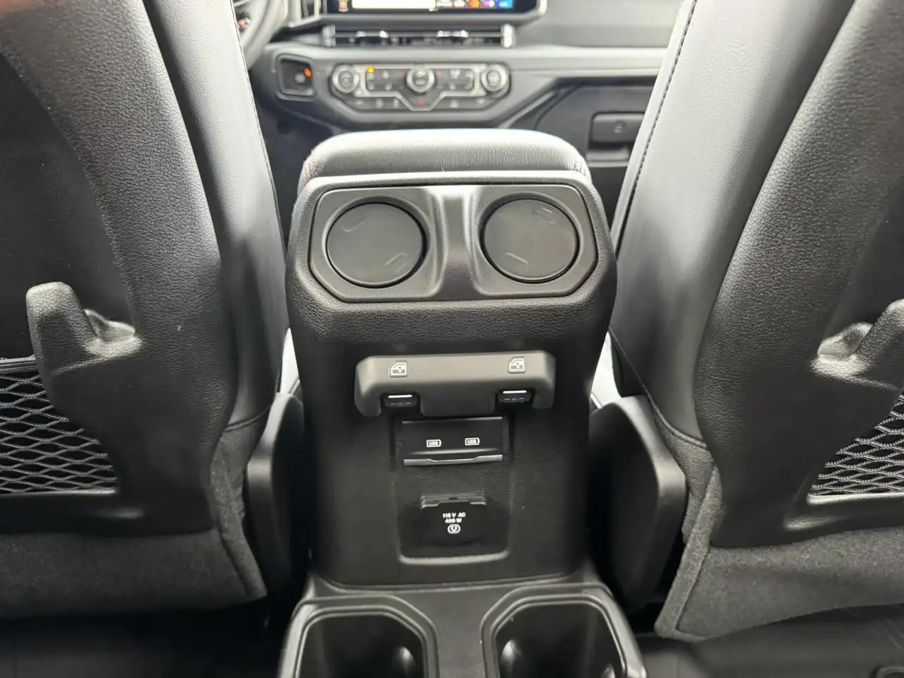 Jeep Gladiator снимка Jeep Gladiator