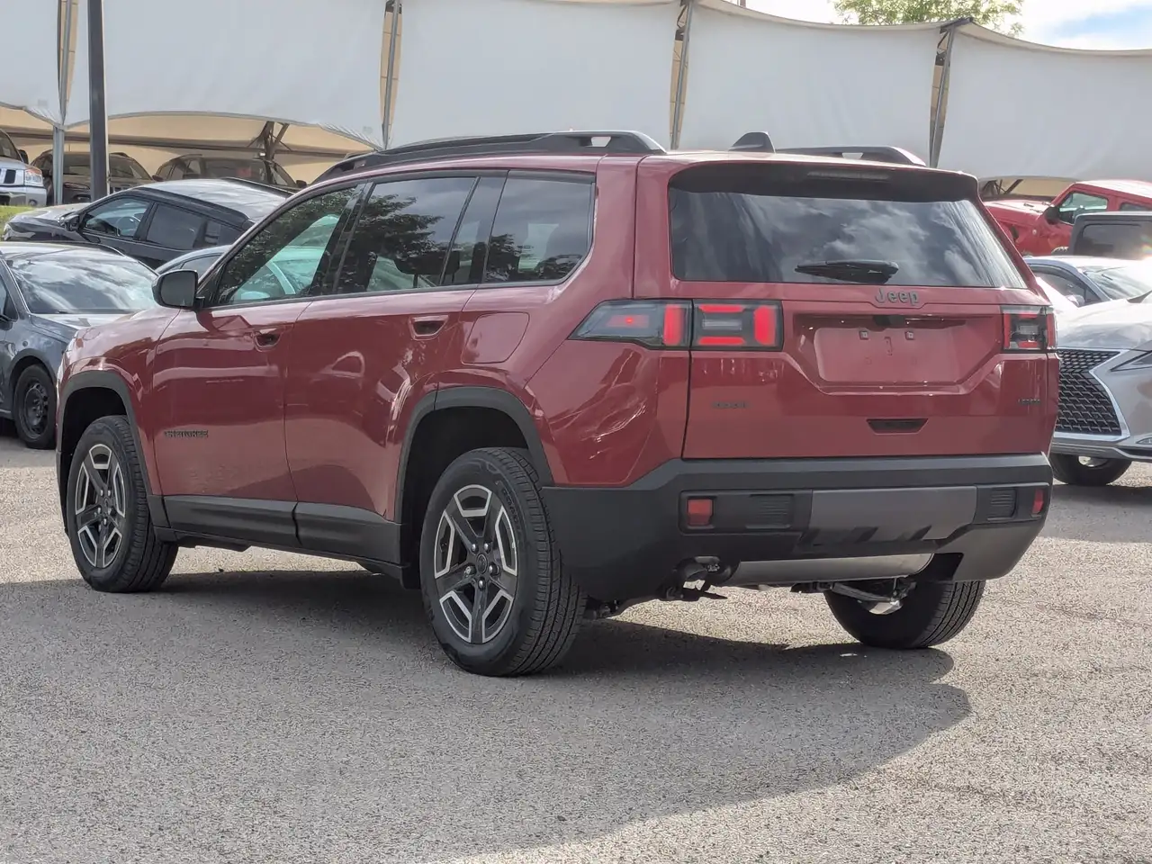 Jeep Cherokee снимка Jeep Cherokee