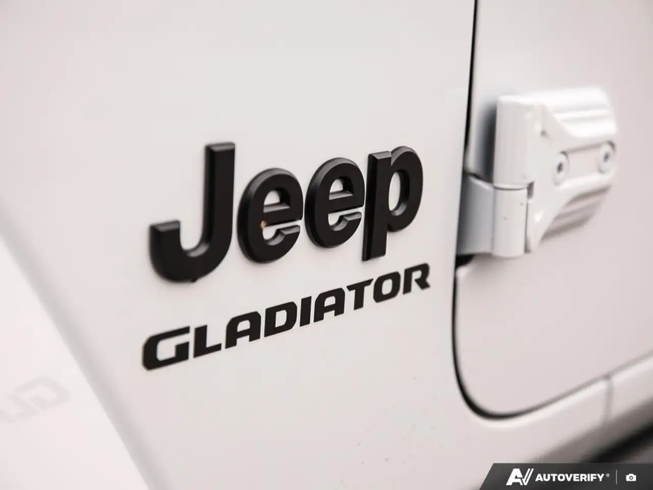Jeep Gladiator photo Jeep Gladiator