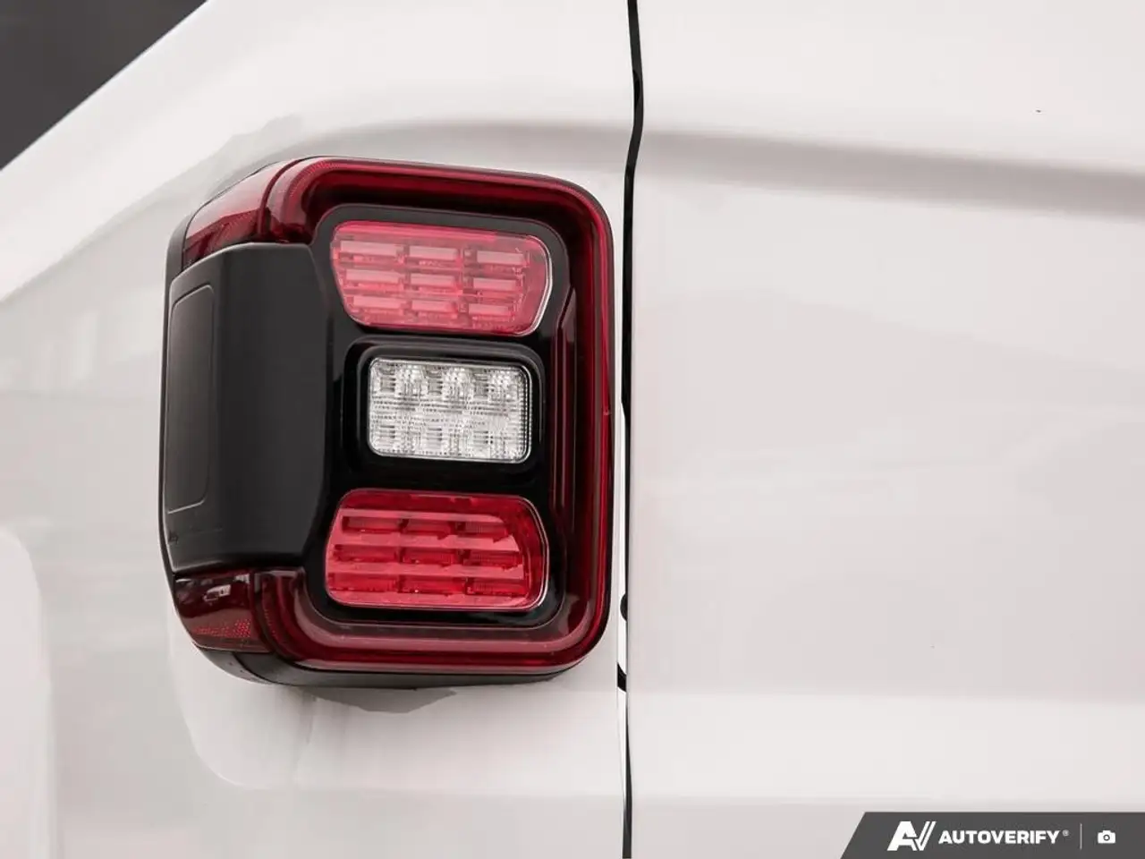 Jeep Gladiator photo Jeep Gladiator