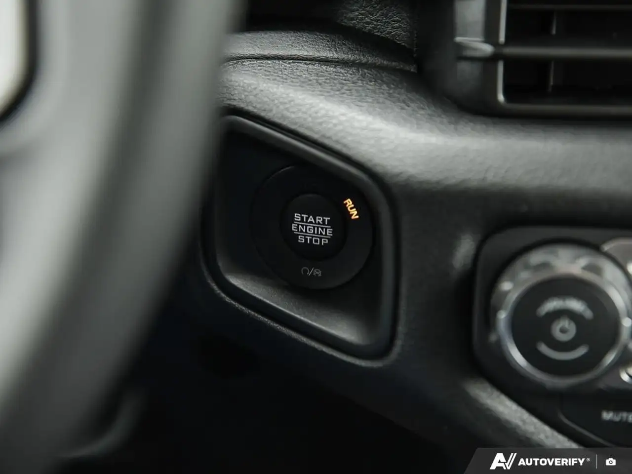 Jeep Gladiator photo Jeep Gladiator