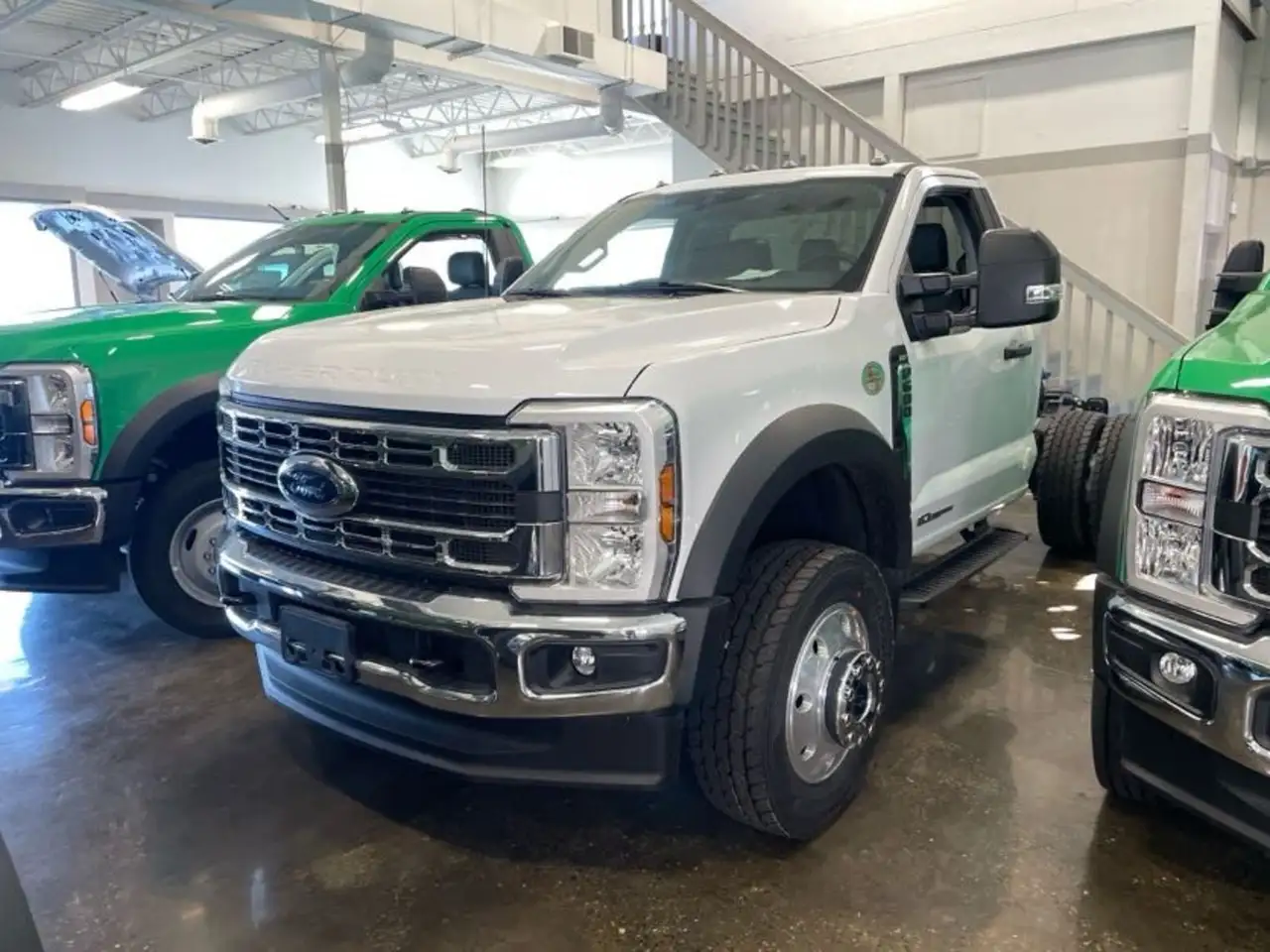 Ford F-600 Super Duty снимка Ford F-600 Super Duty