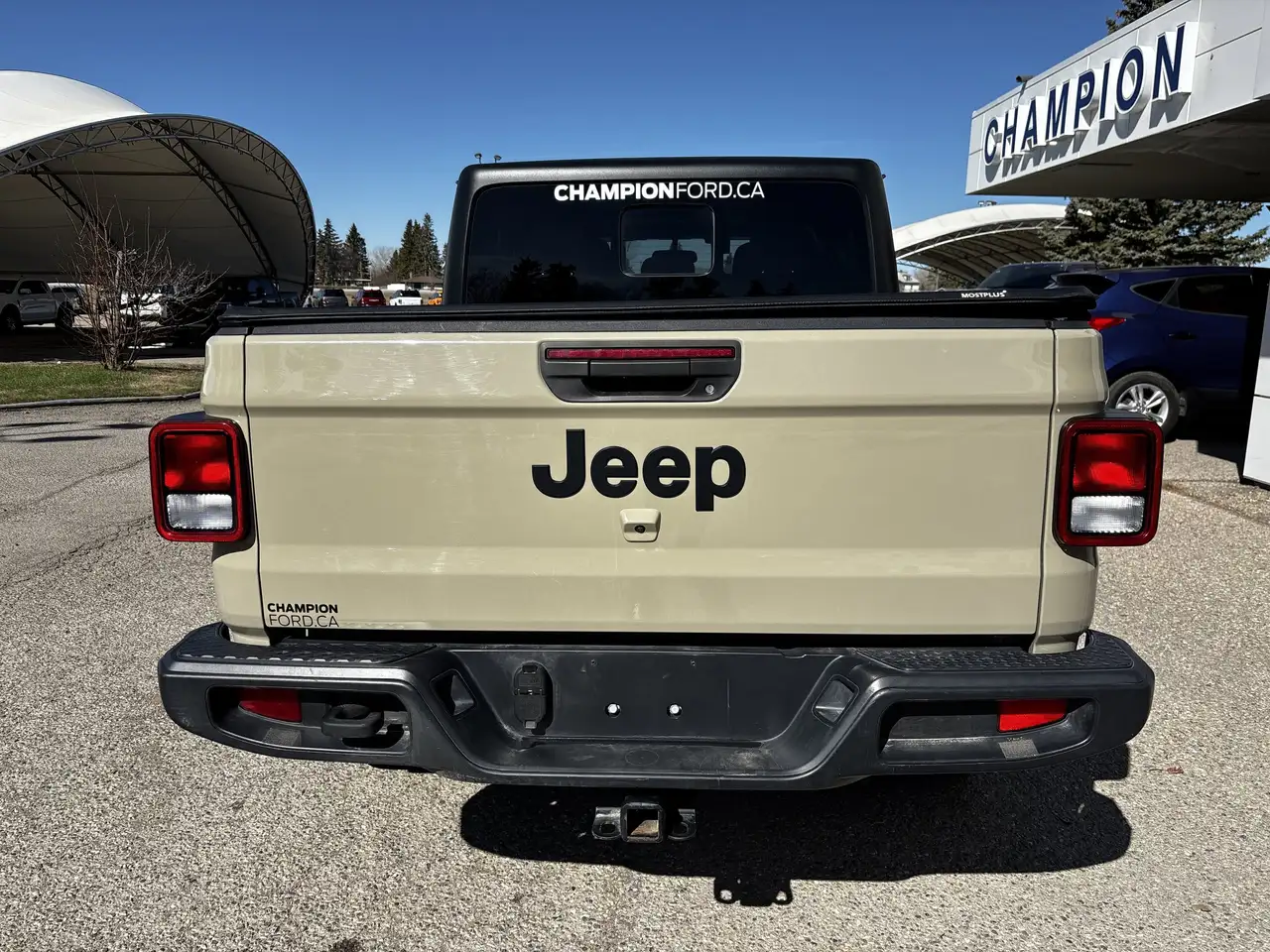 Jeep Gladiator photo Jeep Gladiator