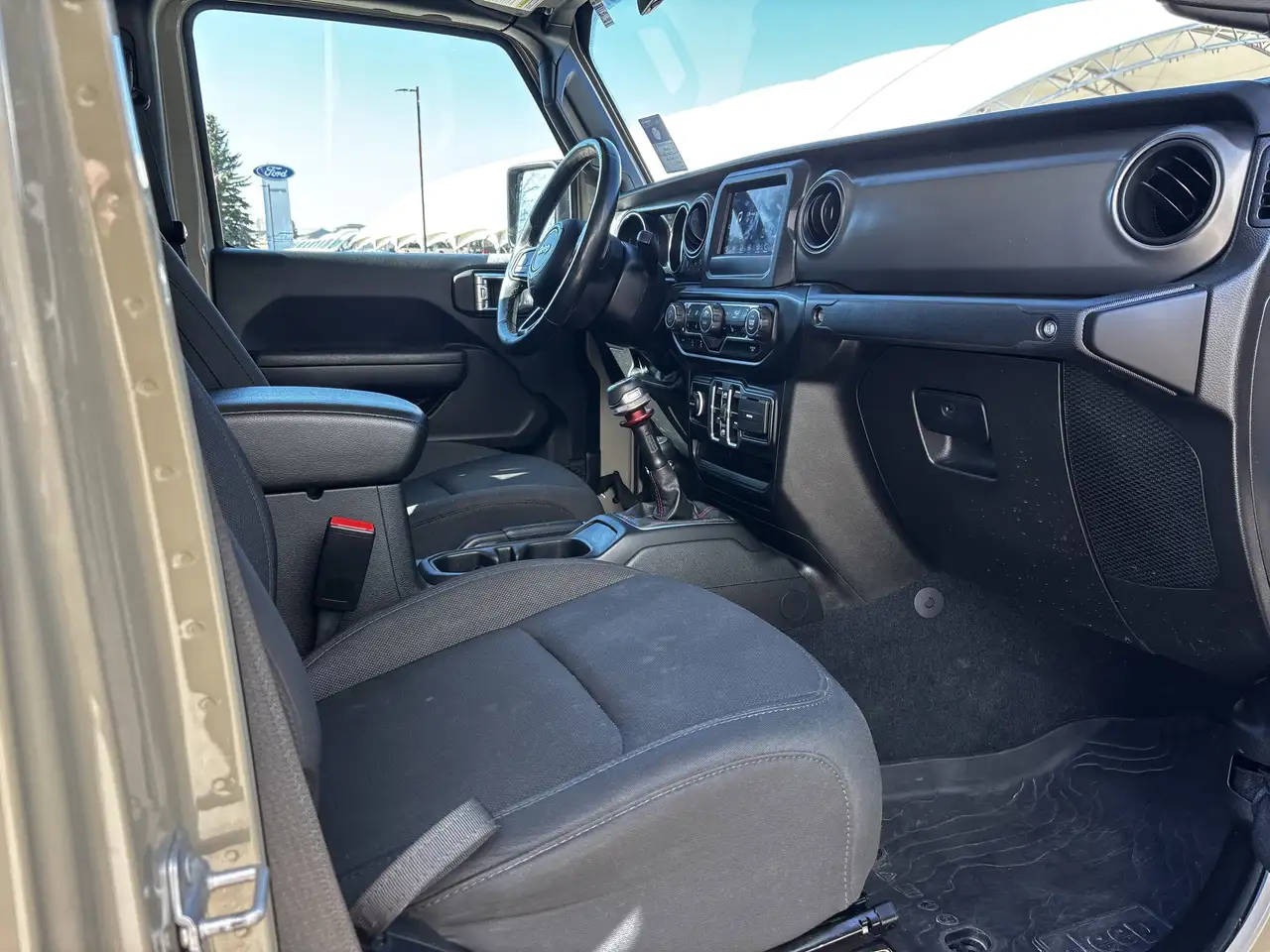 Jeep Gladiator photo Jeep Gladiator