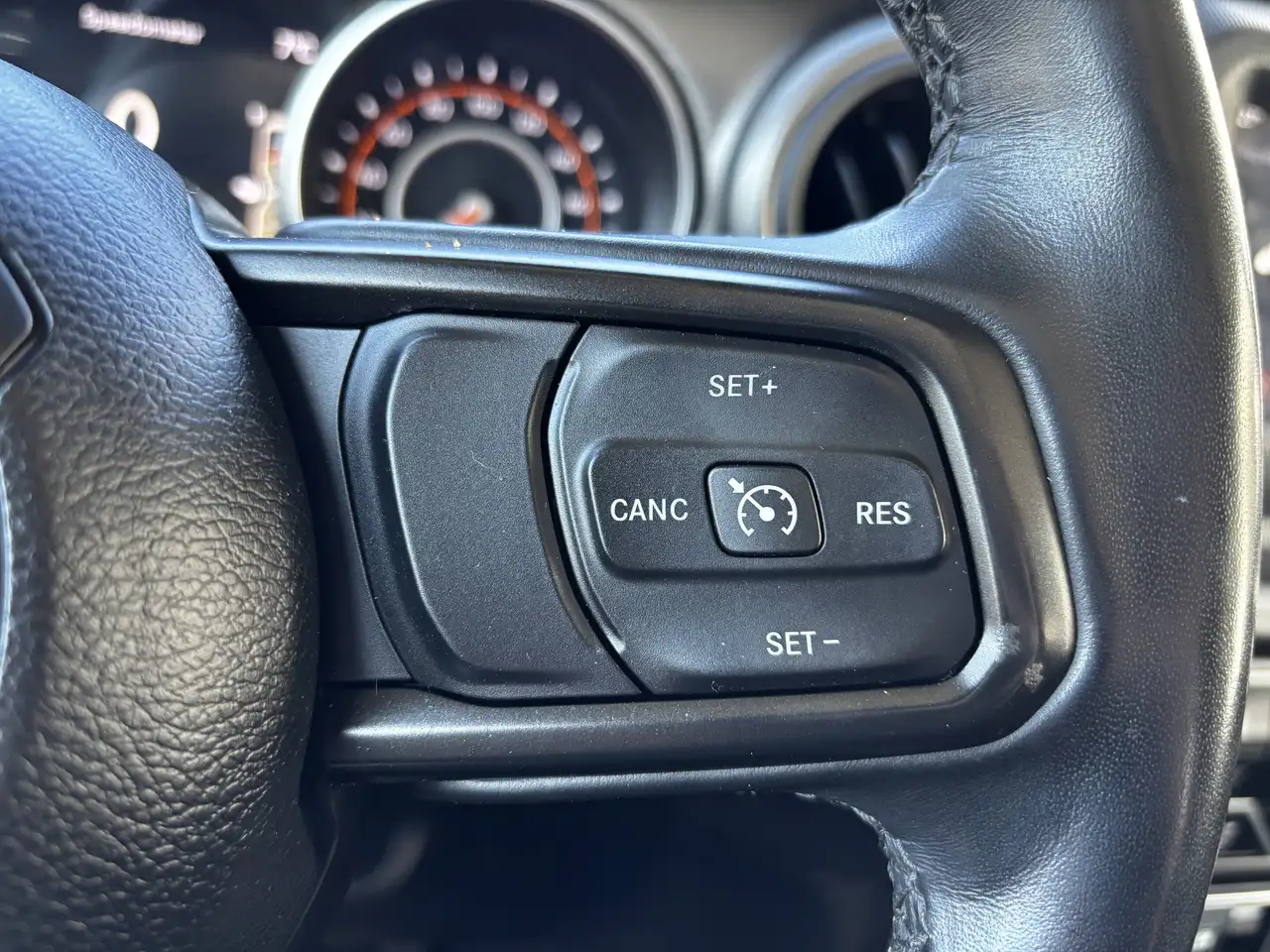 Jeep Gladiator photo Jeep Gladiator