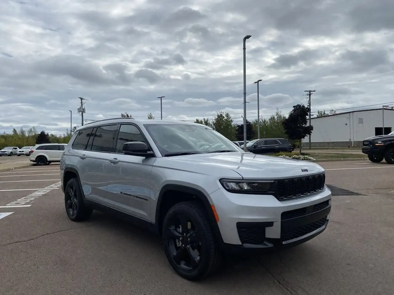 Jeep Grand Cherokee снимка Jeep Grand Cherokee