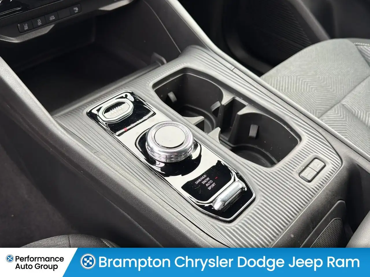 Jeep Cherokee снимка Jeep Cherokee