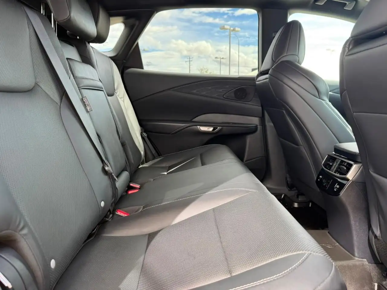 Lexus RX photo Lexus RX