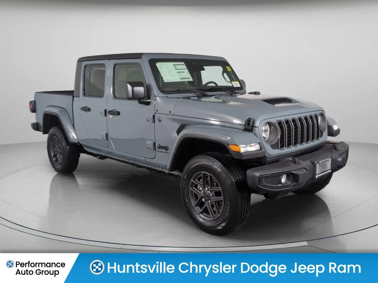 Jeep Gladiator photo Jeep Gladiator
