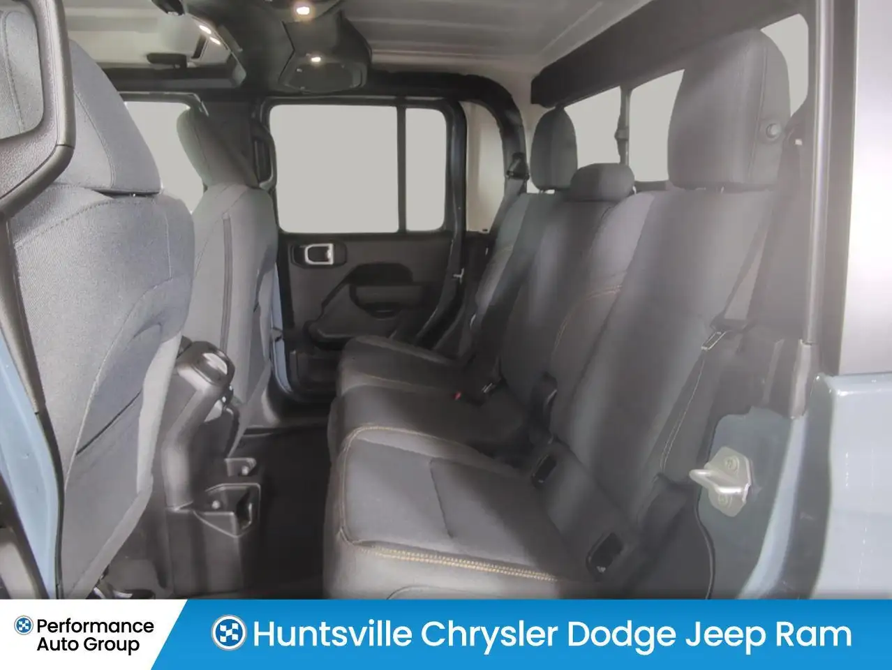Jeep Gladiator photo Jeep Gladiator
