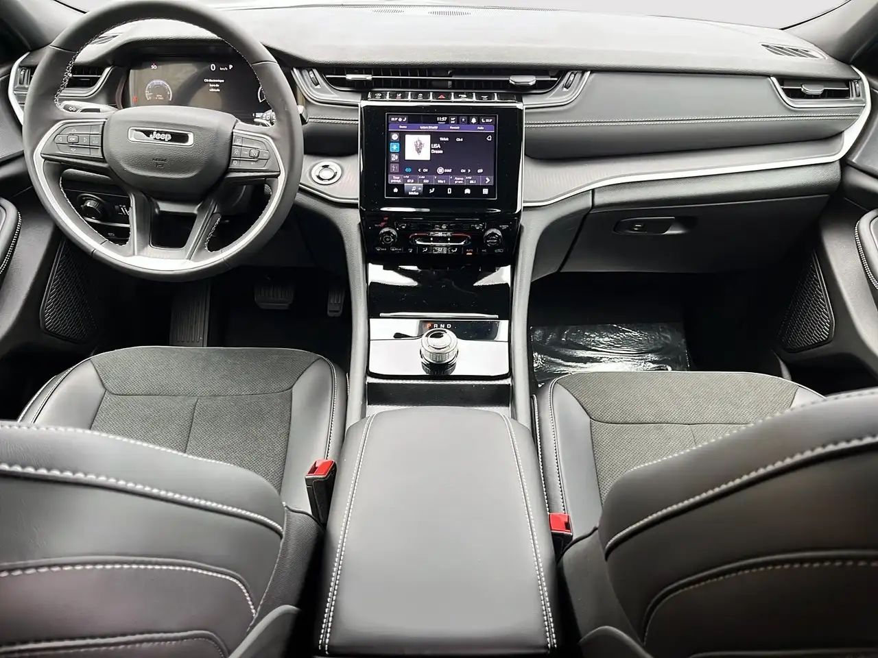 Jeep Grand Cherokee снимка Jeep Grand Cherokee