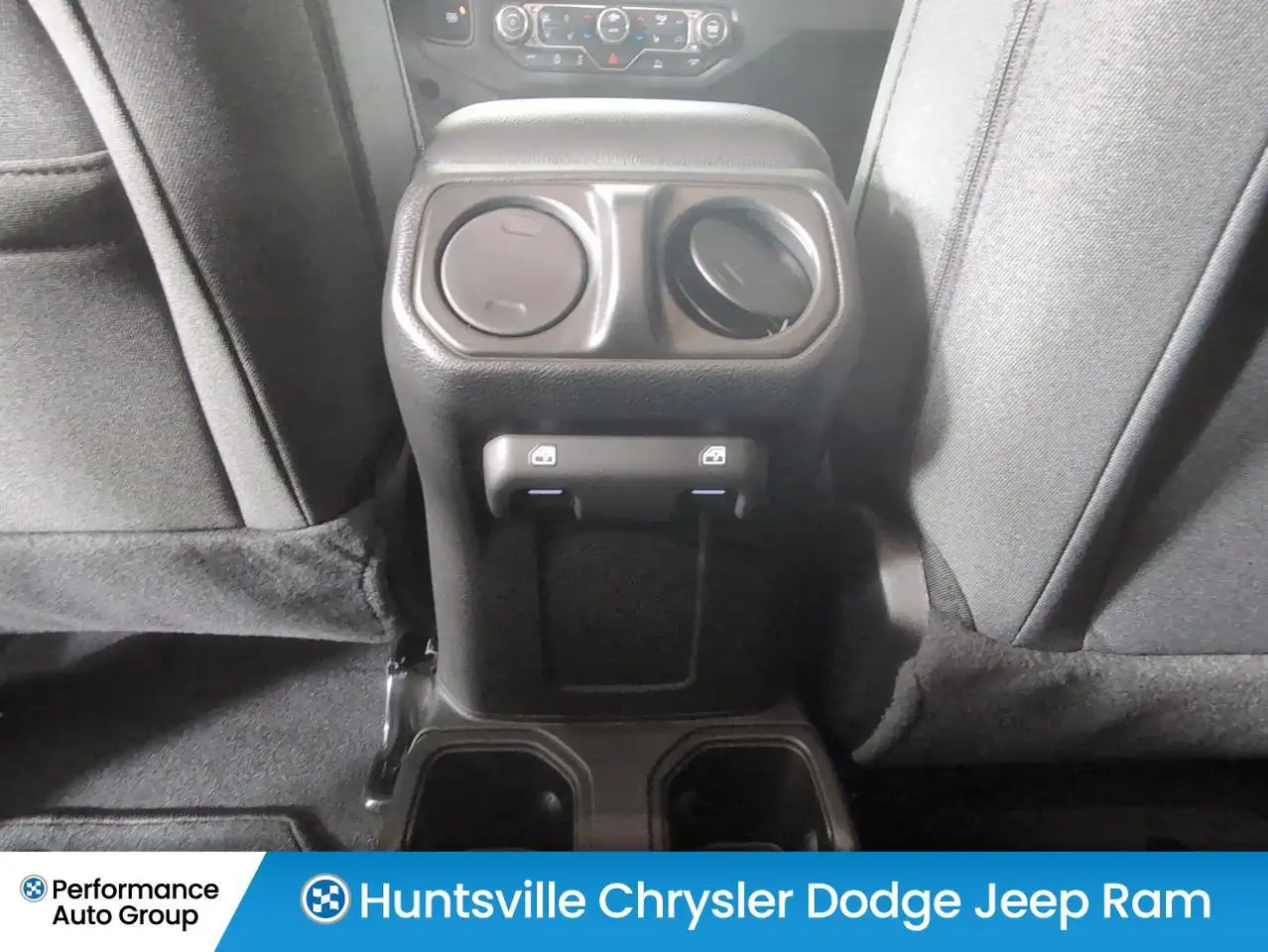 Jeep Gladiator photo Jeep Gladiator