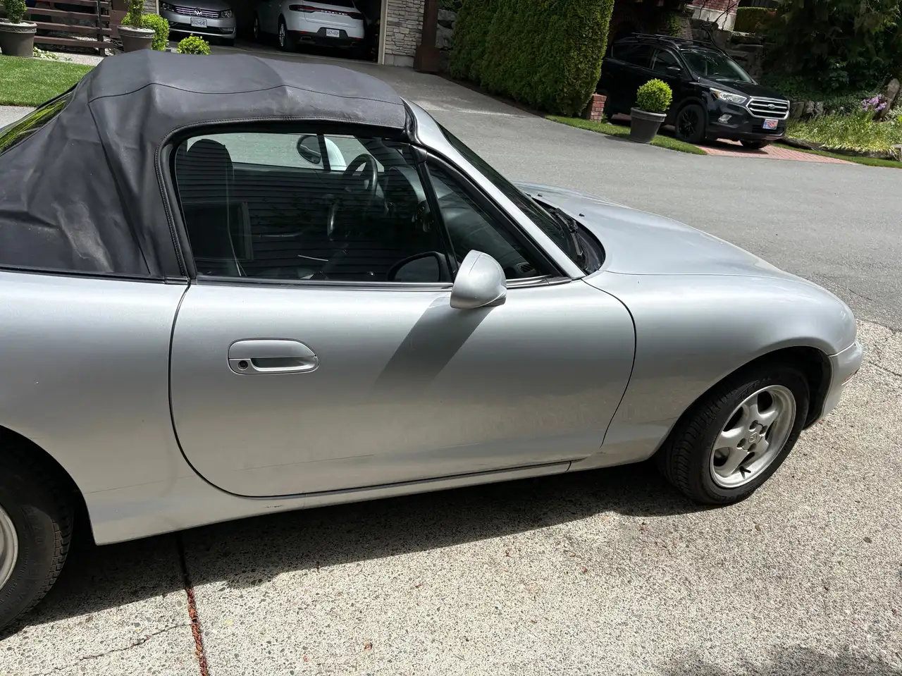 Mazda MX-5 Miata photo Mazda MX-5 Miata