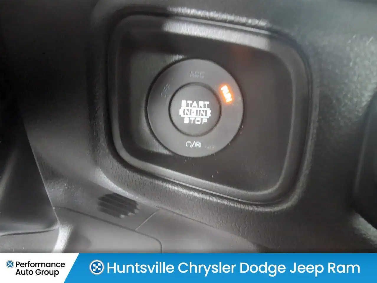 Jeep Gladiator photo Jeep Gladiator