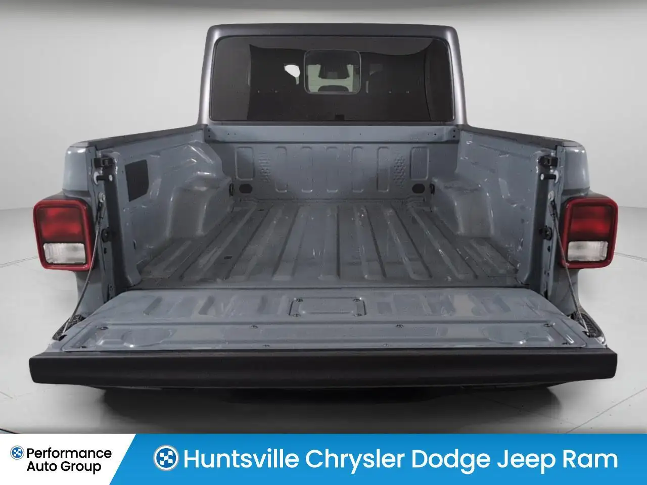 Jeep Gladiator photo Jeep Gladiator