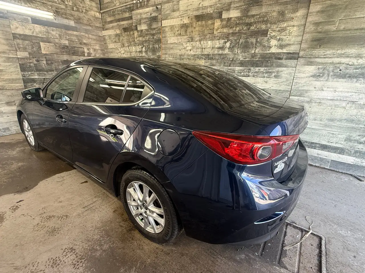 Mazda 3 снимка Mazda 3