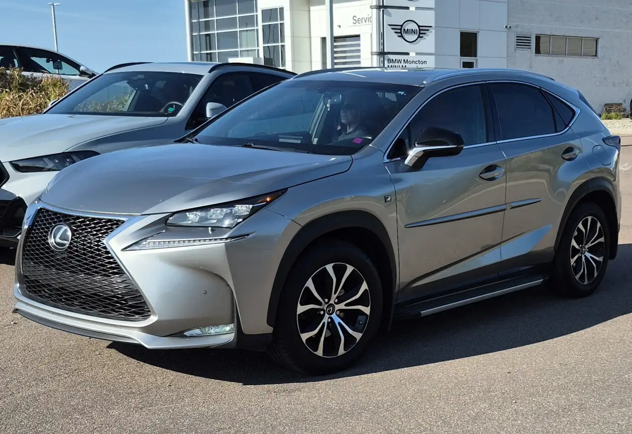 Lexus NX fotografie Lexus NX