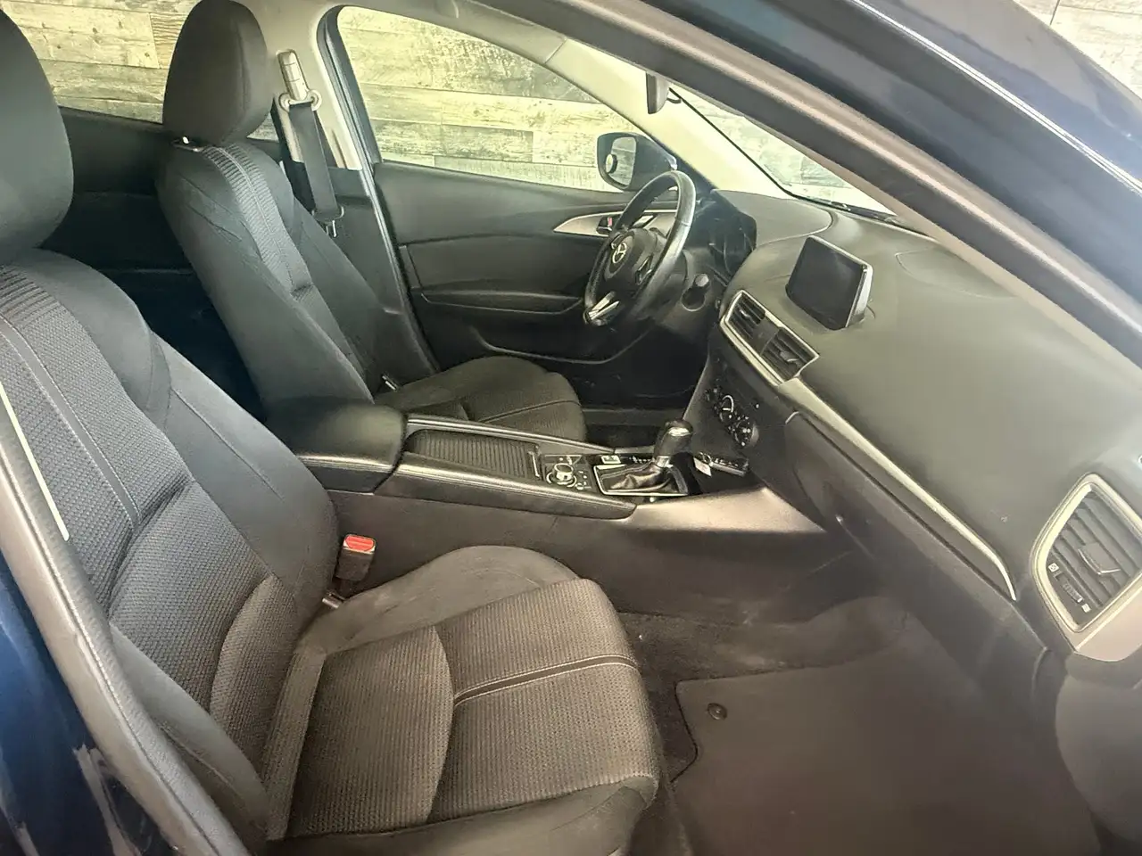 Mazda 3 снимка Mazda 3