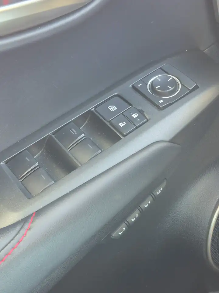 Lexus NX fotografie Lexus NX