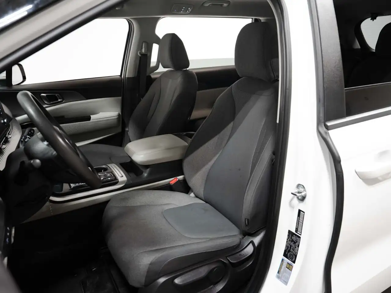 Kia Carnival снимка Kia Carnival