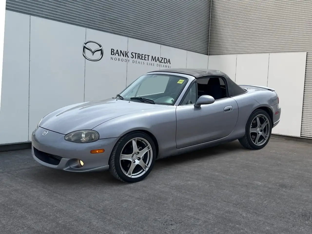 2005 Mazda MX-5 Miata