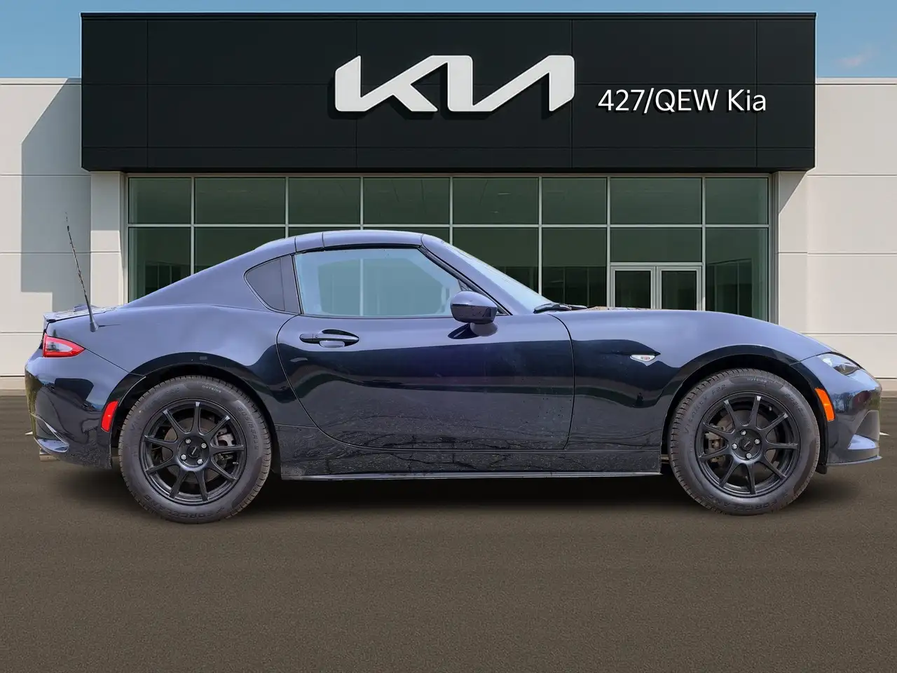 Mazda MX-5 Miata photo Mazda MX-5 Miata