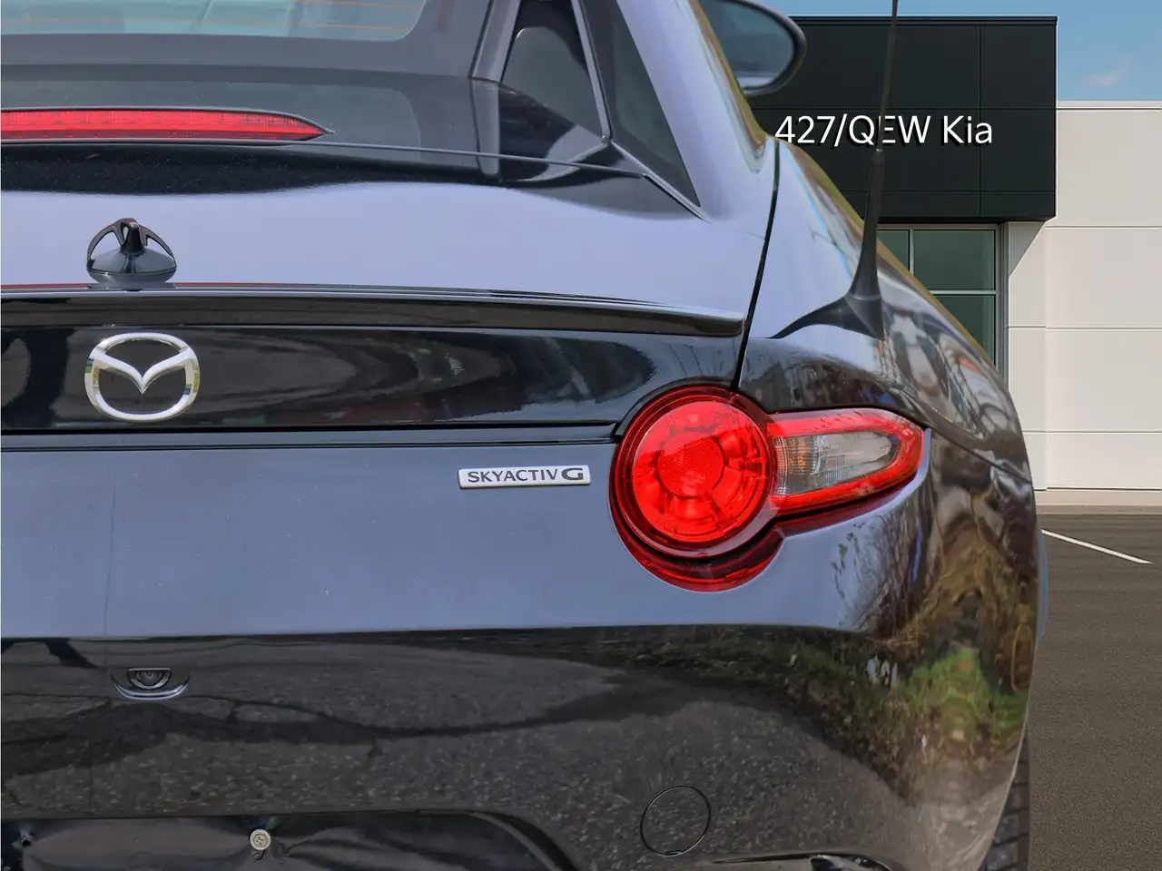 Mazda MX-5 Miata photo Mazda MX-5 Miata