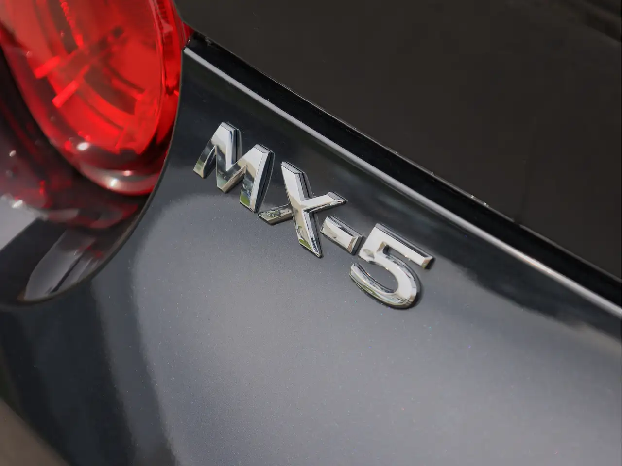 Mazda MX-5 Miata photo Mazda MX-5 Miata