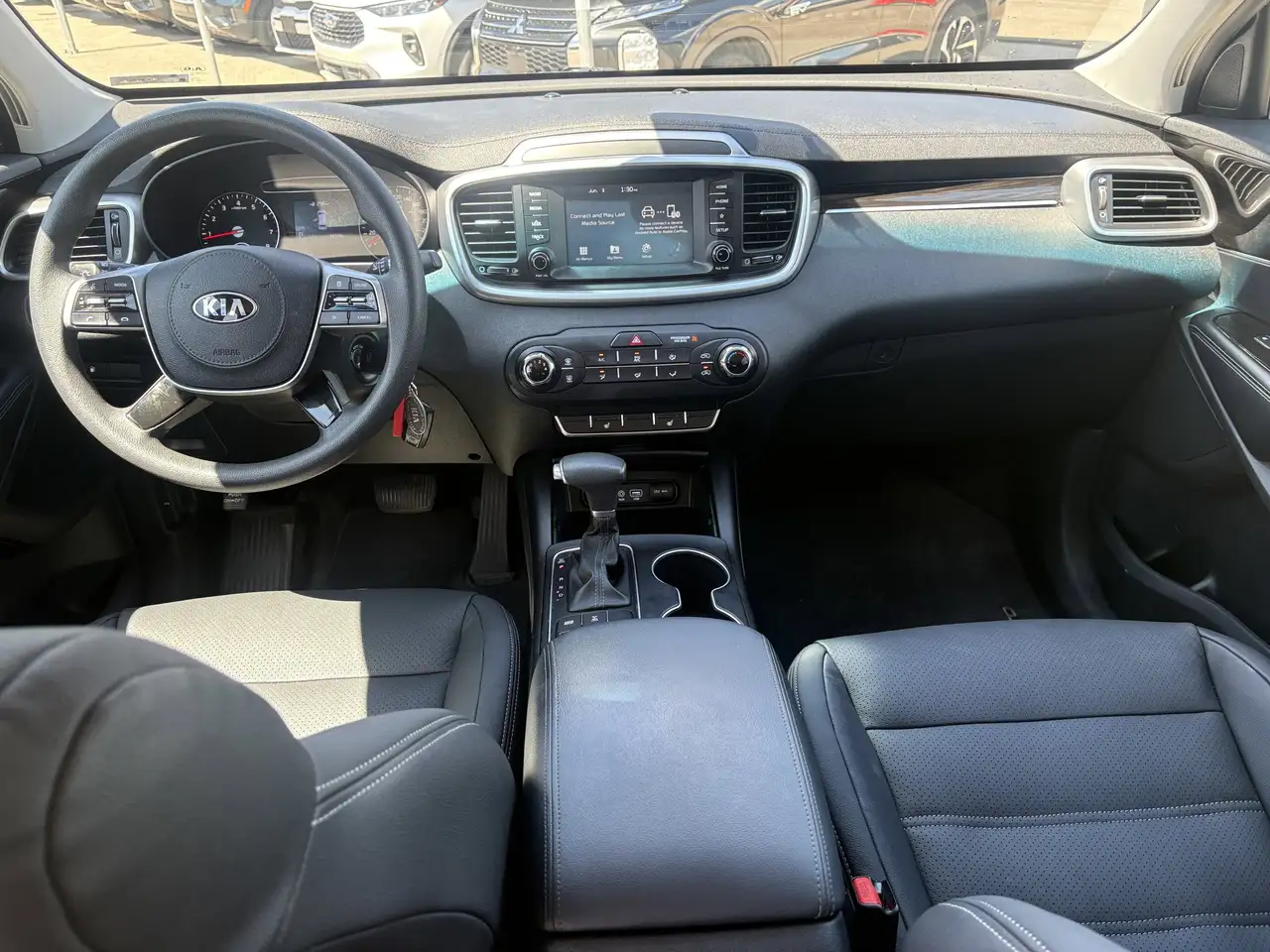 Kia Sorento photo Kia Sorento
