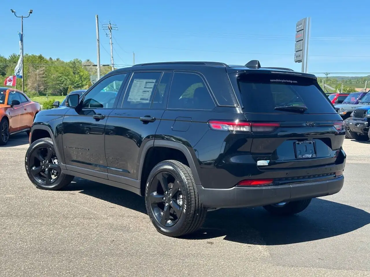 Jeep Grand Cherokee снимка Jeep Grand Cherokee