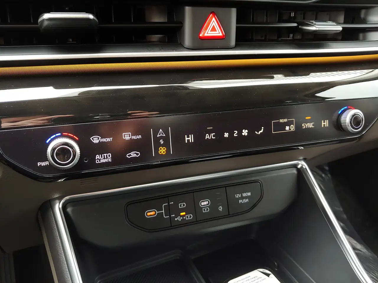 Kia Carnival fotografie Kia Carnival