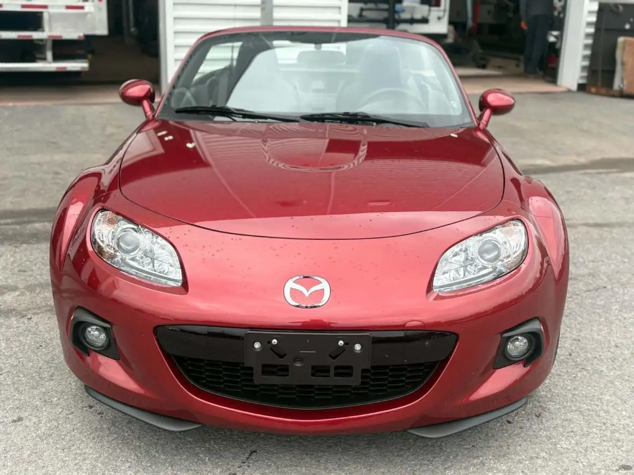 Mazda MX-5 Miata снимка Mazda MX-5 Miata