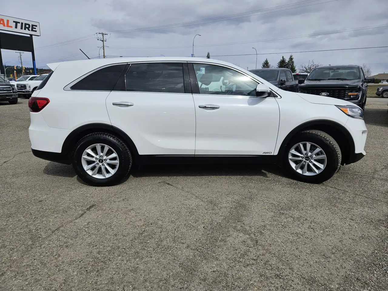 Kia Sorento photo Kia Sorento